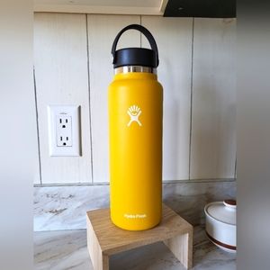 Hydro Flask 40 oz, Color Sunflower